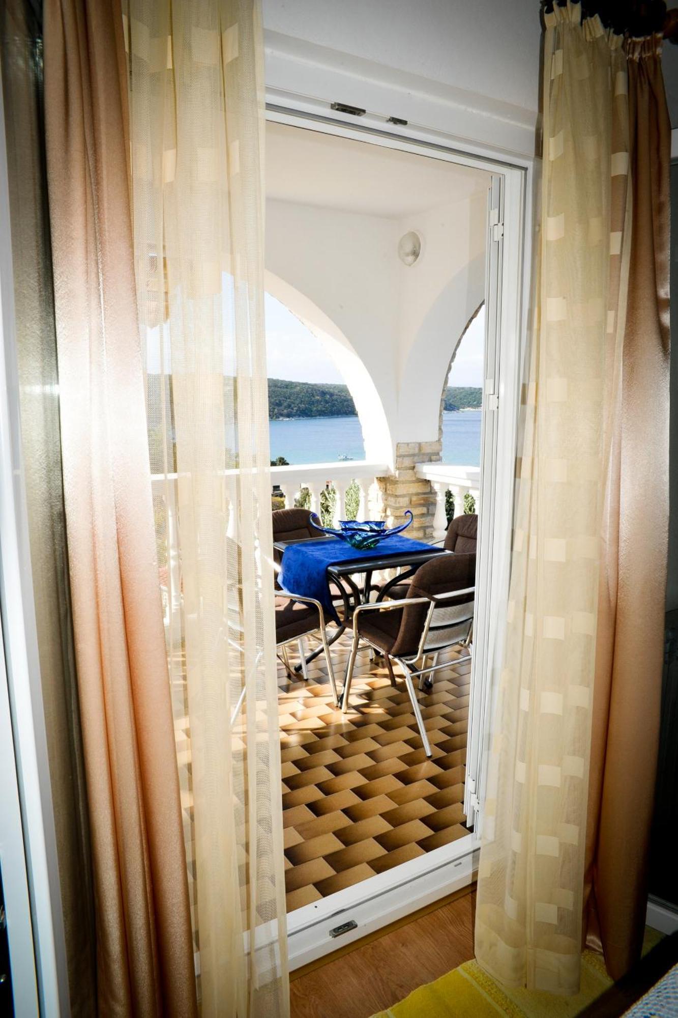 Apartments With A Parking Space Kampor, Rab - 14998 Номер фото